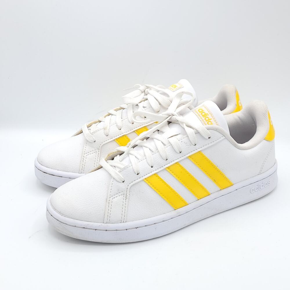 Adidas Grand Court White Yellow Stripe Superstar Casual EE9687 Womens size 9.5 - Picture 1 of 9